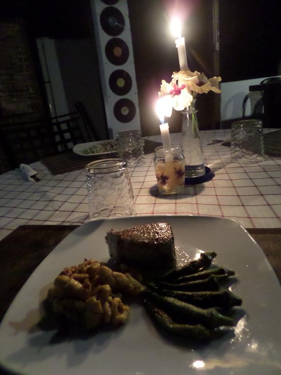 La Familia Guest House And Natural Farm Port Antonio Bagian luar foto