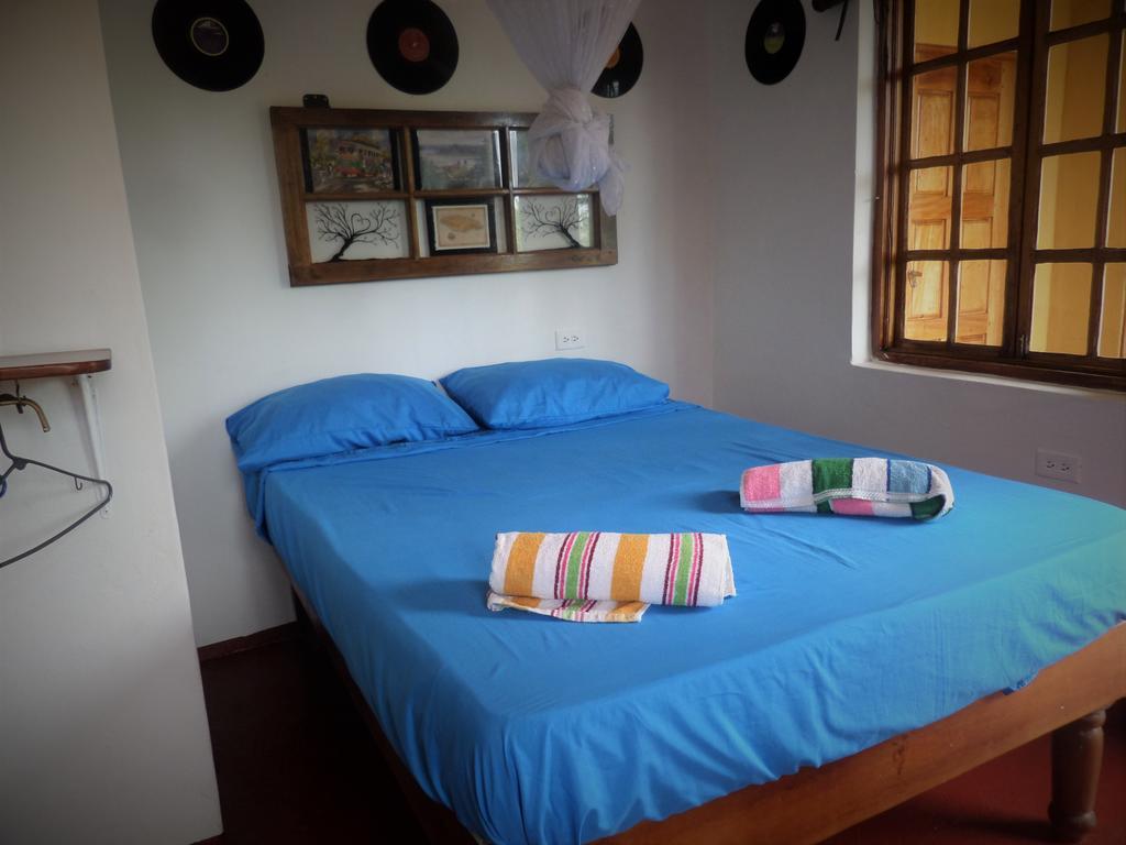 La Familia Guest House And Natural Farm Port Antonio Bagian luar foto